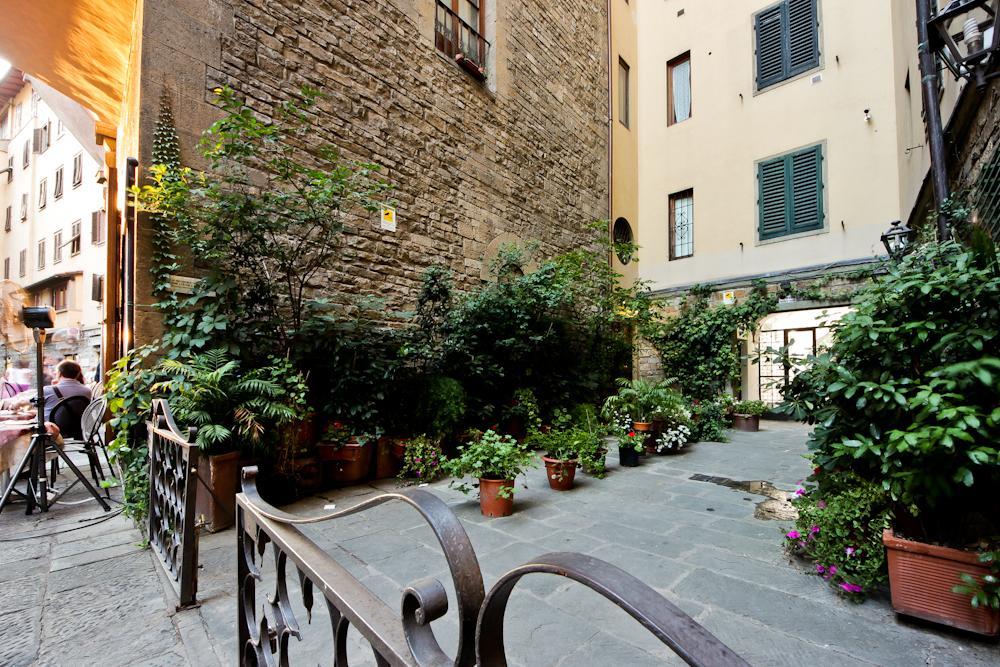 شقة Ponte Vecchio Tower فلورنس المظهر الخارجي الصورة